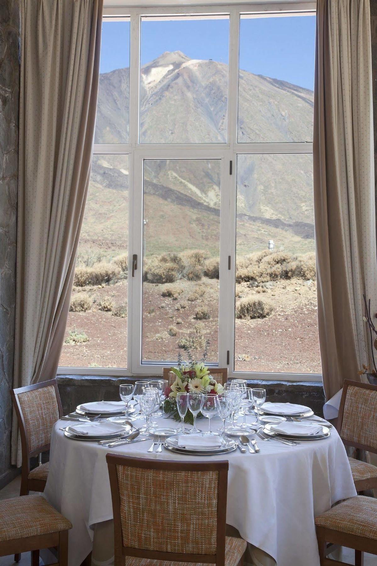 Parador De Las Canadas Del Teide La Orotava Eksteriør billede